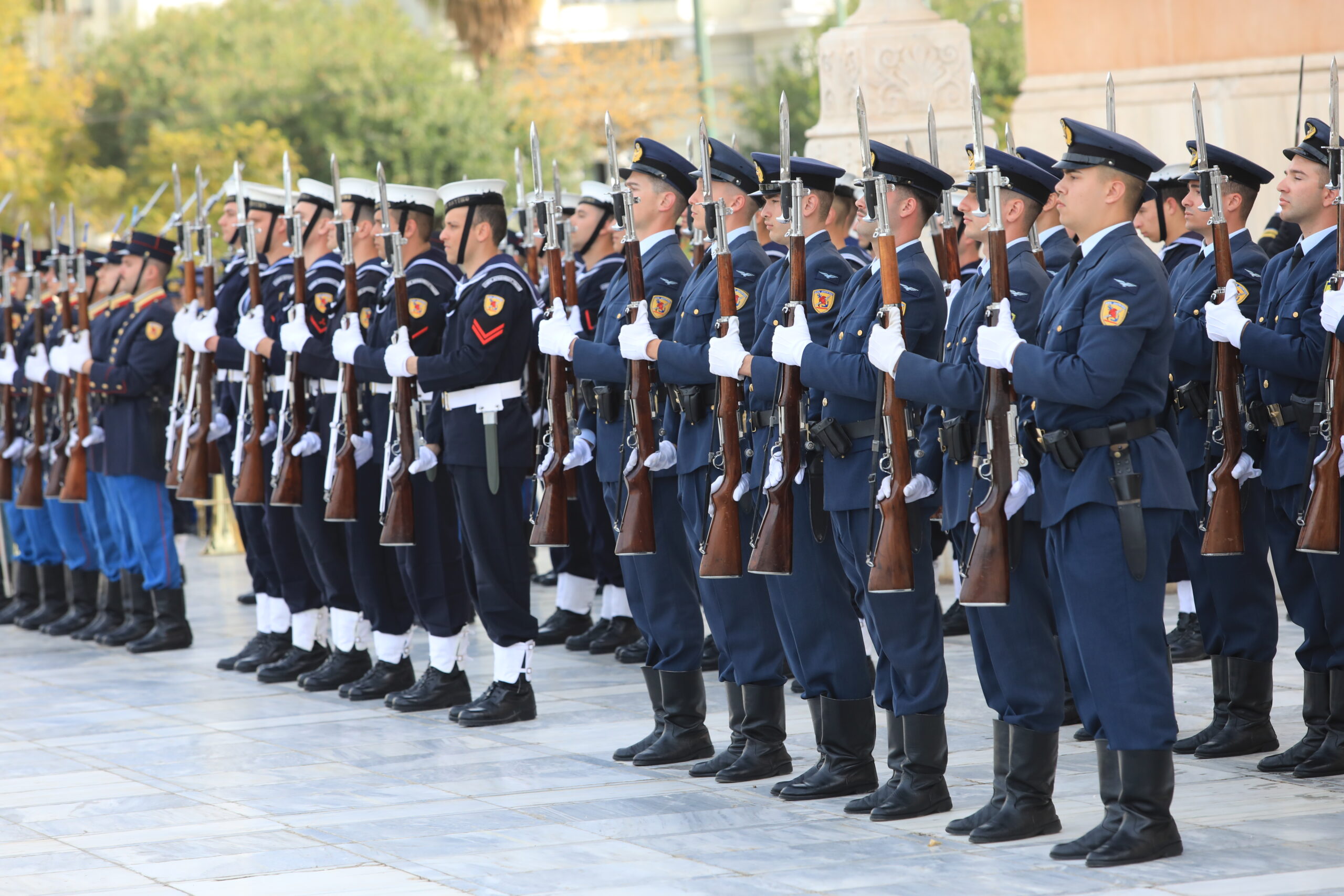 Άγημα για την ορκωμοσία του νέου Προέδρου της Δημοκρατίας 
(ΓΙΑΝΝΗΣ ΠΑΝΑΓΟΠΟΥΛΟΣ